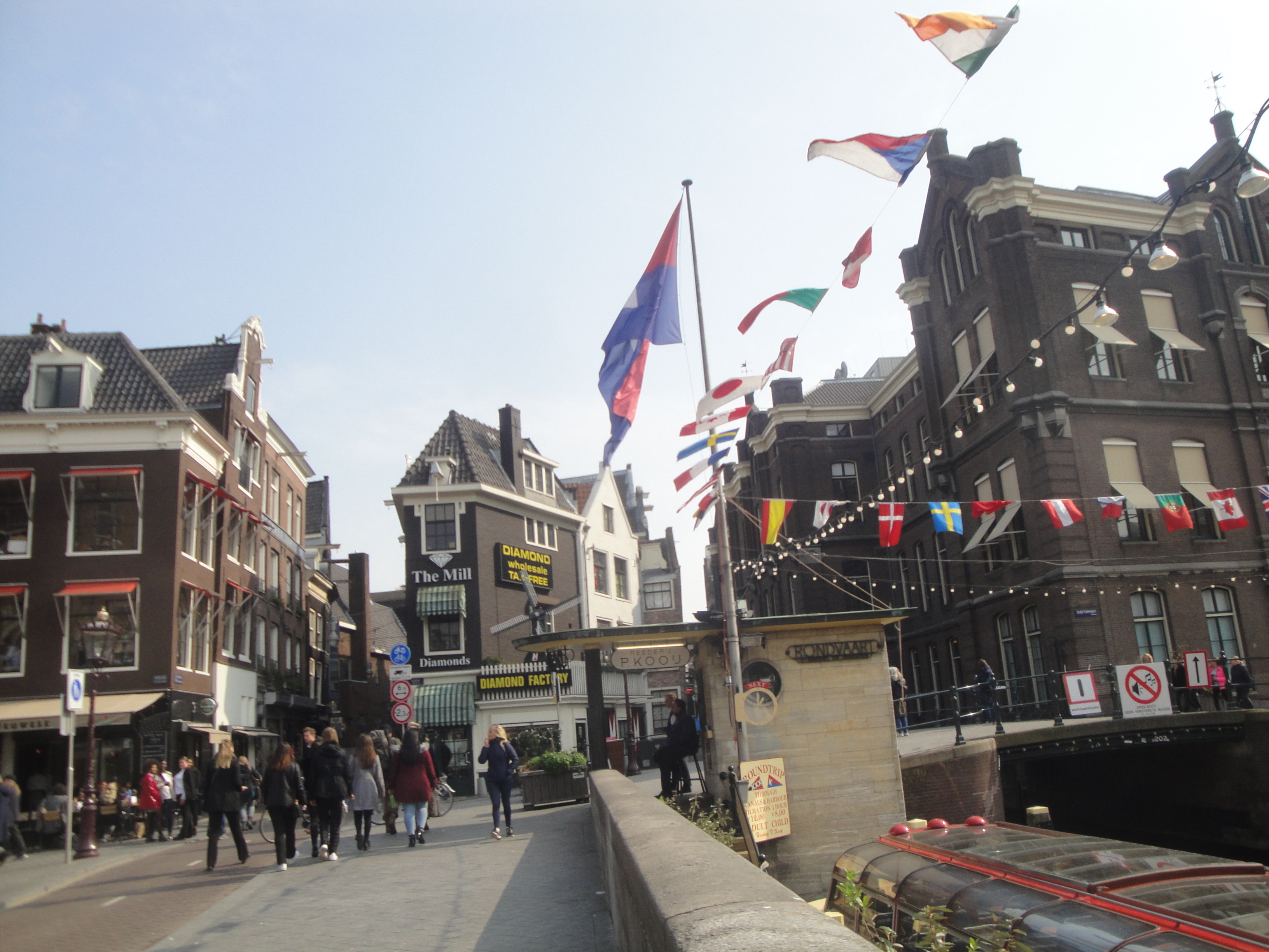 Discover Amsterdam’s Iconic Tours: Canal, Bike, and More