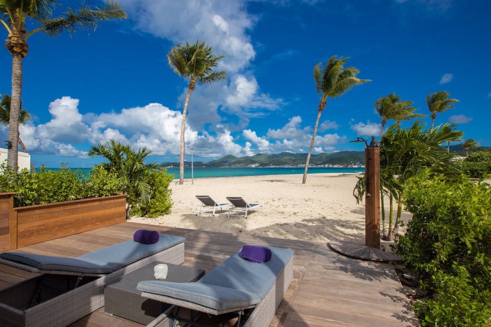 Discover the friendly Island